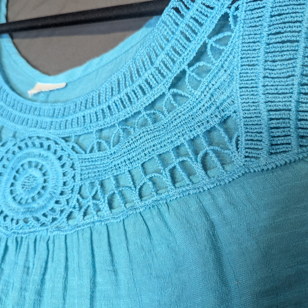Blue Crochet & Cold Shoulder Blouse Size Medium - Picture 3 of 8